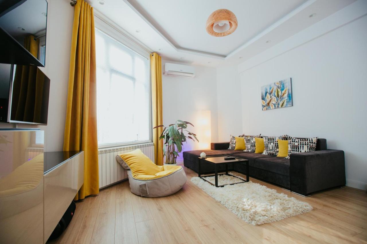 Color Apartments Corneliu Coposu 1A Street Bucharest Luaran gambar