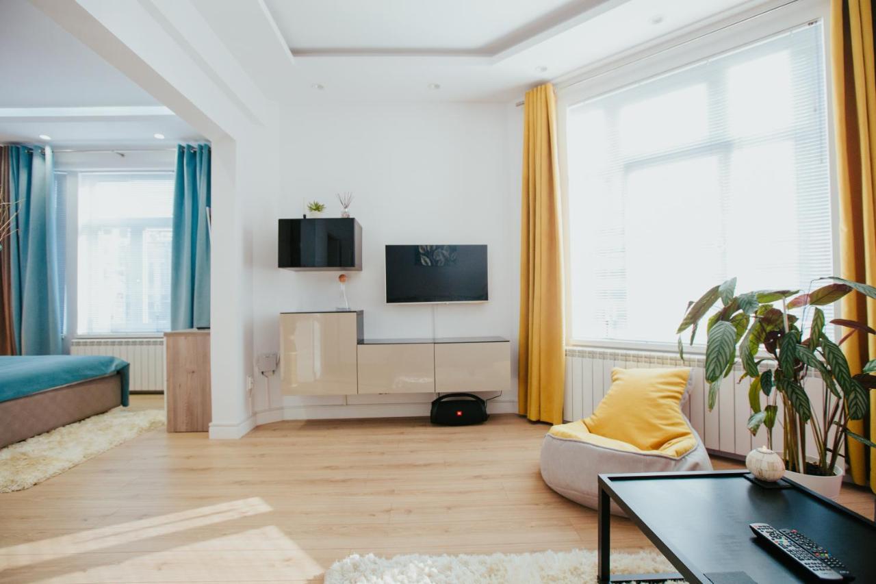 Color Apartments Corneliu Coposu 1A Street Bucharest Luaran gambar