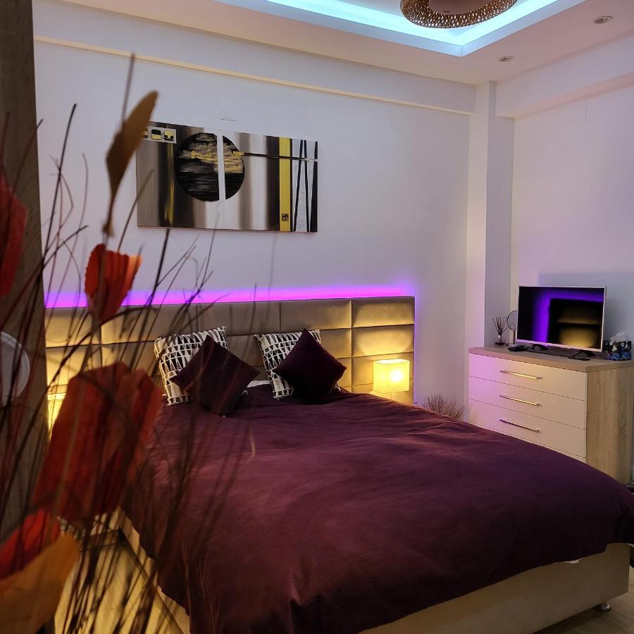 Color Apartments Corneliu Coposu 1A Street Bucharest Luaran gambar